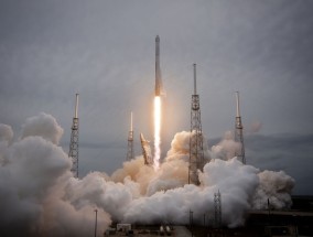 SpaceX计划到明年底每两周发射一次“星舰”飞船，马斯克称要比这更快