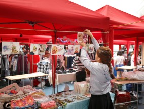 广东母婴用品展示架，醒目展示您的产品！